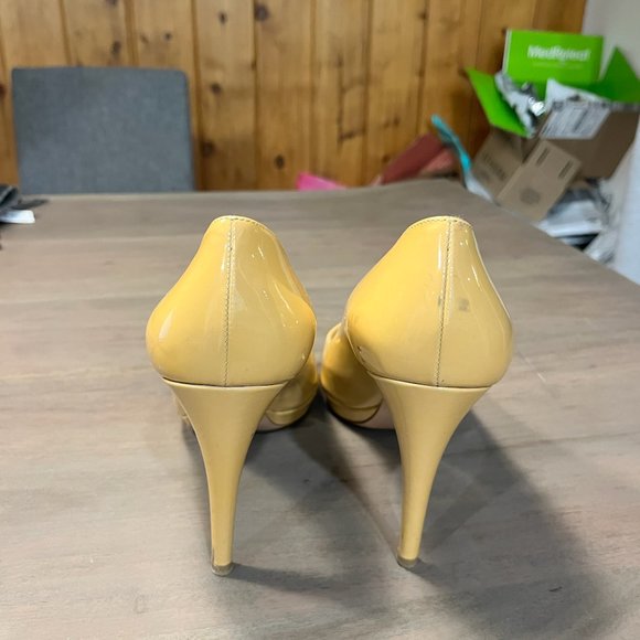 Prada Beige Patent Leather Peep Toe Pump - Size 40 - Picture 5 of 7